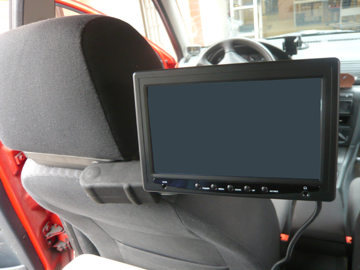 Držák monitoru na opěrku