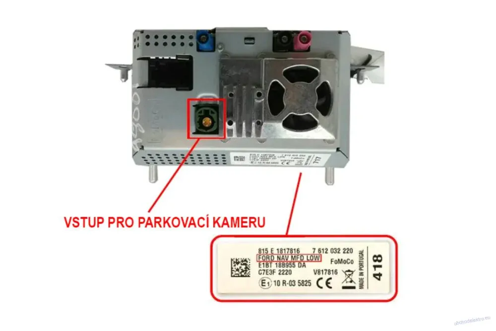 Vstup pro parkovací kameru FORD Sync1 s 5" barevným monitorem a navigací FORD NAV MFD LOW