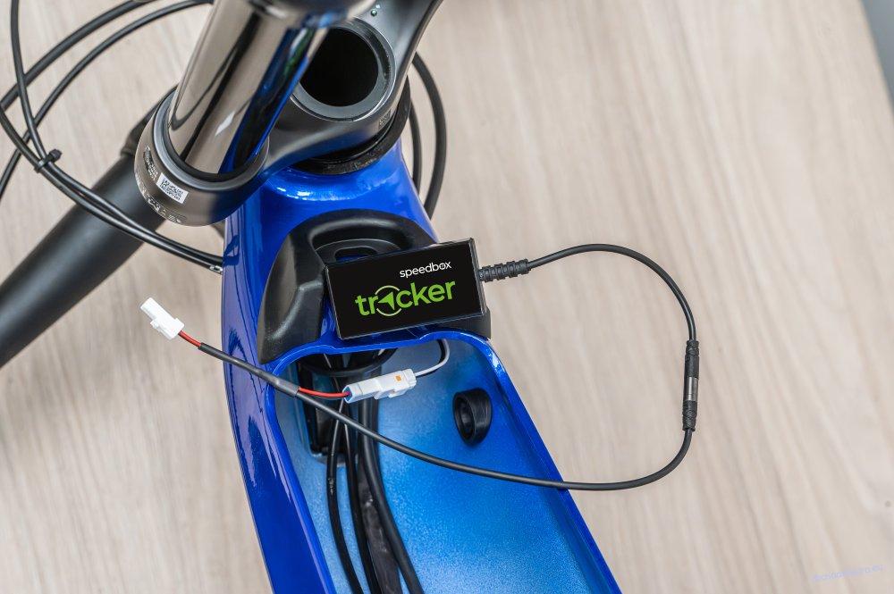 SpeedBox Tracker pro Giant