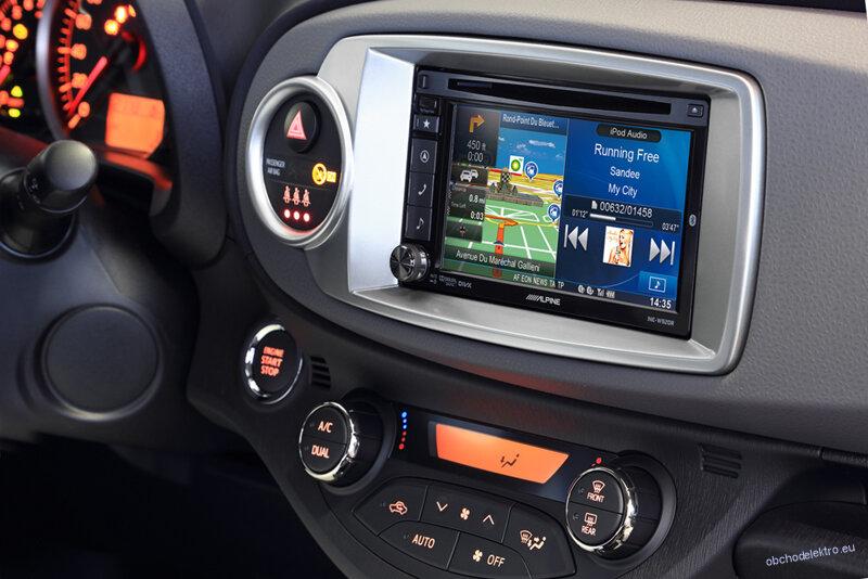 Adaptér 2DIN rádia TOYOTA Yaris (2014->) - stříbrná barva