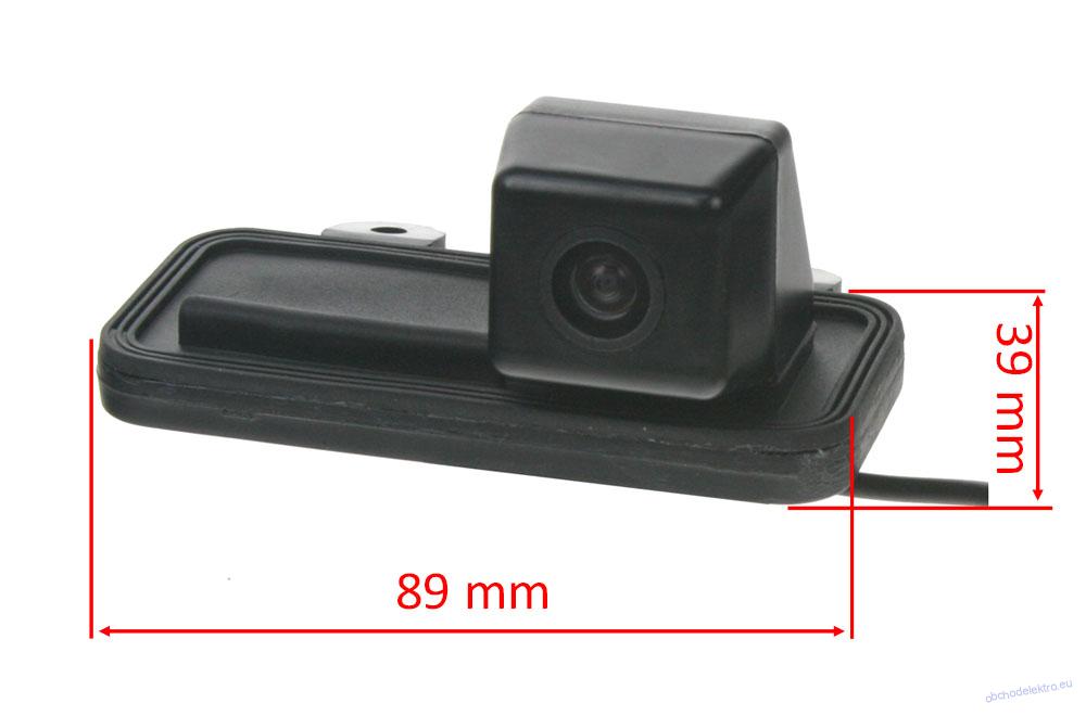 Kamera formát PAL/NTSC do vozu Mercedes B v madle kufru