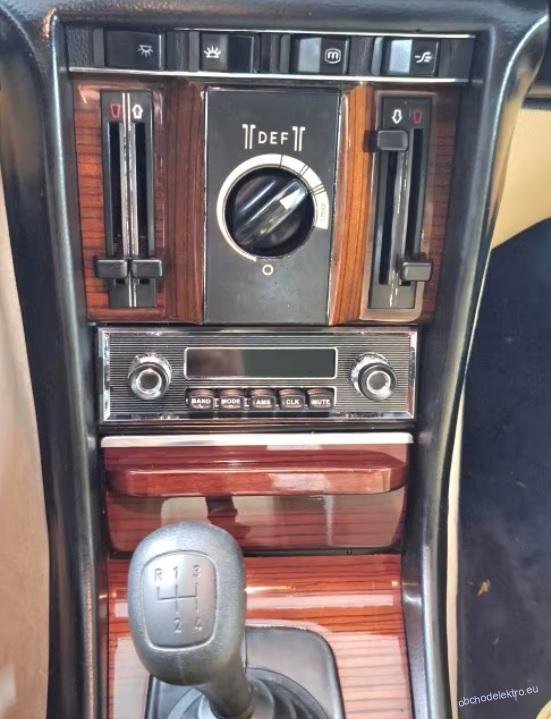 1DIN USB FM RETRO Autorádio