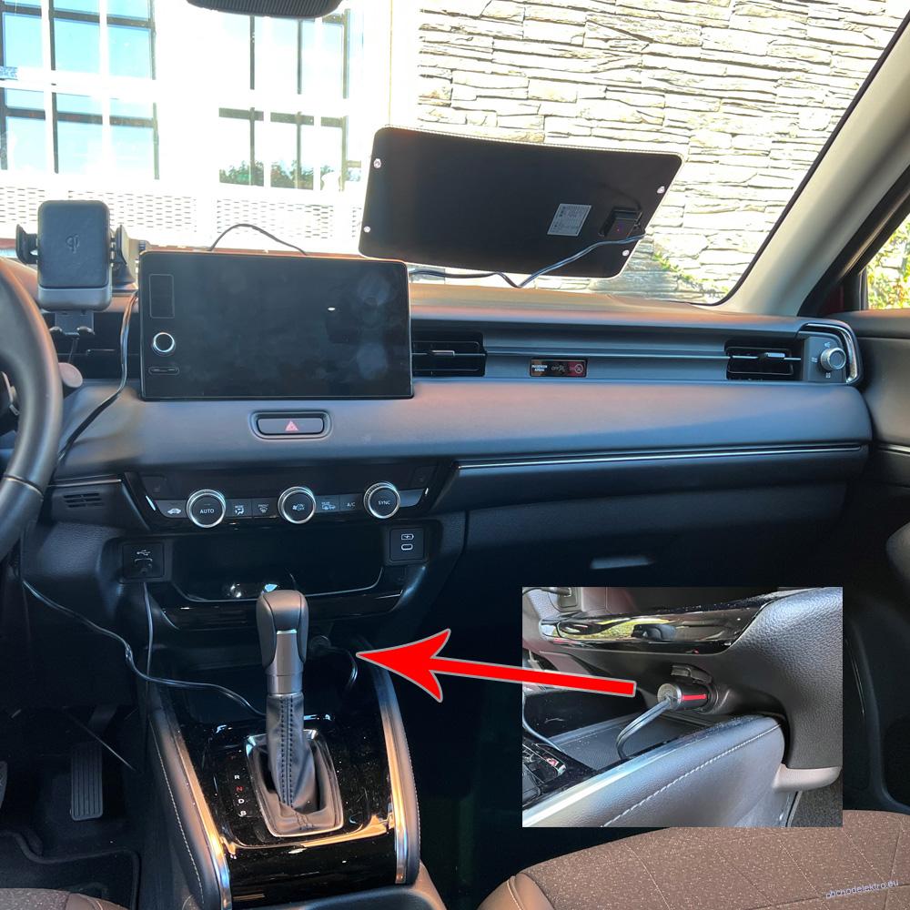 Solární 10W udržovací nabíječka 12V autobaterií