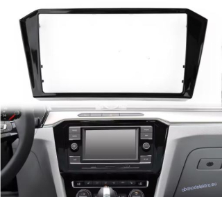 Rámeček pro VW Passat B8 černý